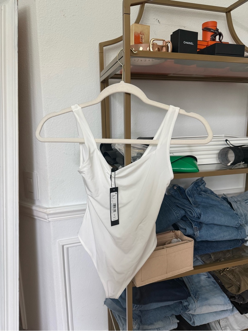 Alice + Olivia White Scoop Neck Bodysuit Annika